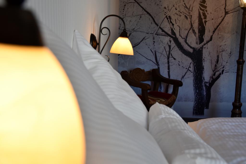 Hotel Hinter Den Spiegeln à Heimbach Extérieur photo